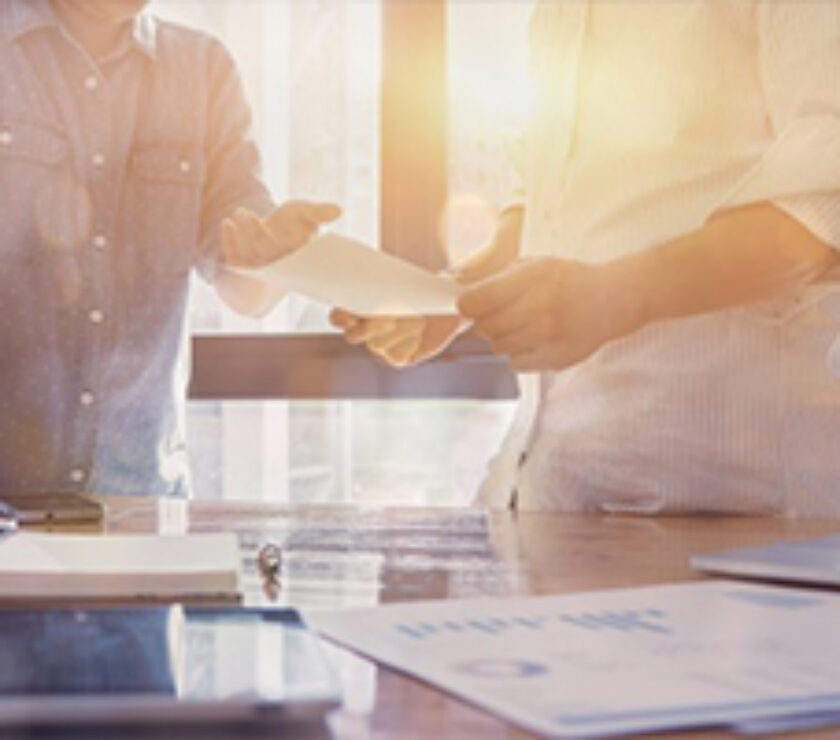 Who-owns-the-Customer