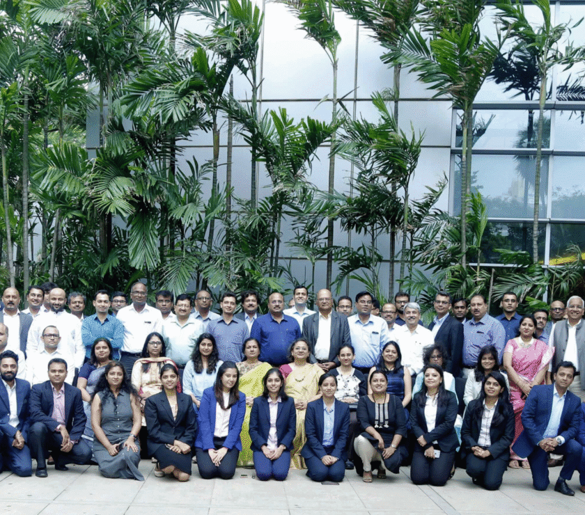 Cropped_Final_Group_Picture_Huddle2018