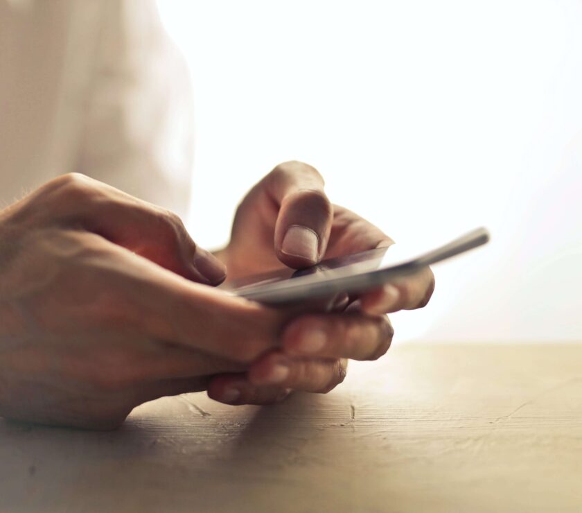 pexels-adrienn-1458283